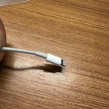 Apple Servis Noktası Çözüm Sunmuyor Kablo Değişimi Reddedildi