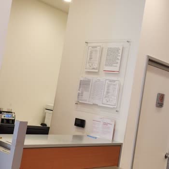 Akbank Küçükbakkalköy Şubesi'nde Yetersiz Gişe Hizmeti Ve Uzun Bekleme Süresi