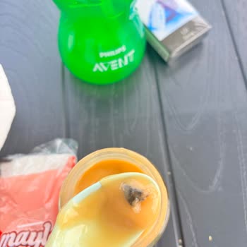 Bebek Mamasında Çıkan Yabancı Madde Endişesi