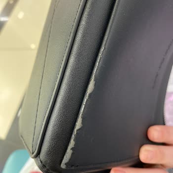 Calvin Klein Çantam Dört Kullanımdan Sonra Soyuldu Değişim Reddedildi