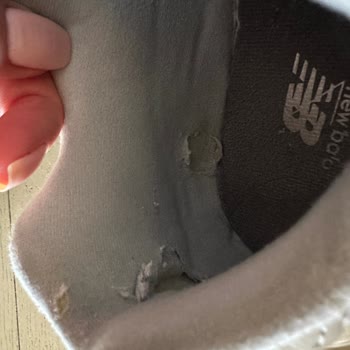 Aynı Sorunu İki Kez Yaşadım: New Balance Ayakkabılarda Kısa Sürede Yırtılma Ve Kalite Hayal Kırıklığı