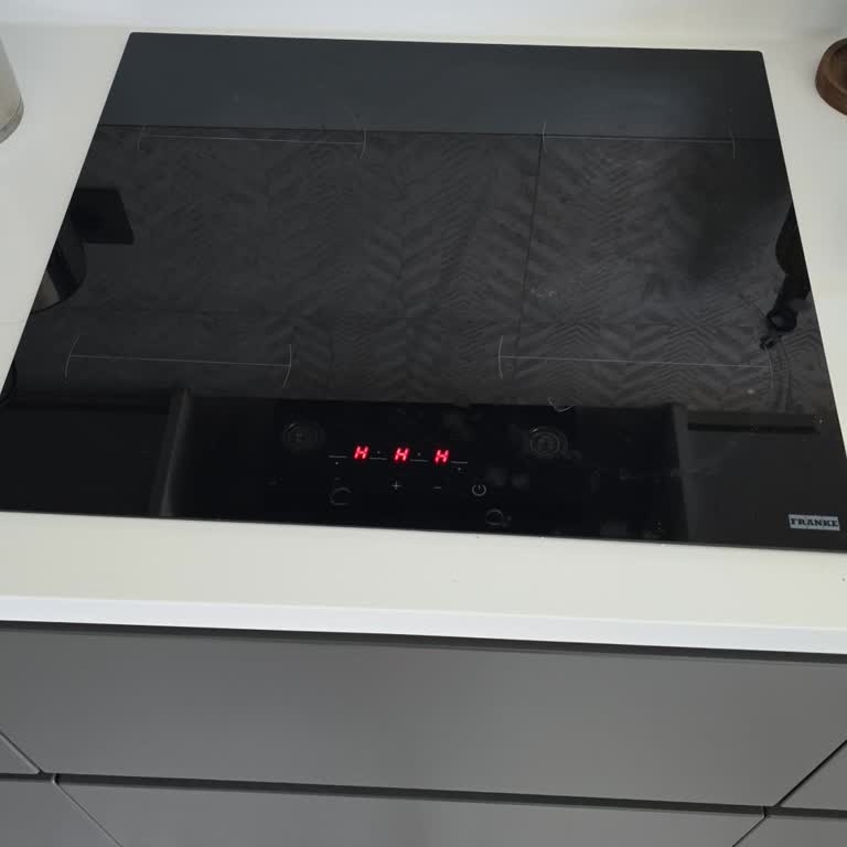 Franke Elektrikli Ocak Kart Arızası Ve Yüksek Onarım Ücreti Hayal Kırıklığı Yarattı