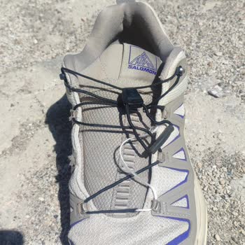 Ayakkabı Bağcıkları Ve Kopçaları Hatalı, Sorumluluk Alınmıyor