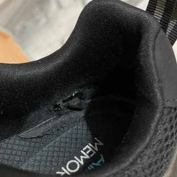 Skechers Ayakkabı Kısa Sürede Deforme Oldu Mağaza Sorumluluk Almadı