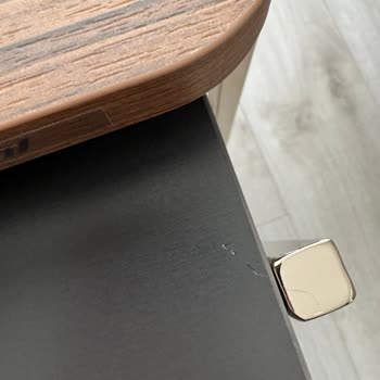 Aldığım Tüm Mobilyalar Sorunlu Çıktı, Mağdur Ediliyorum