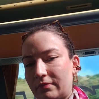 Alaçatı Otobüslerinde Festival Dönemi Ayakta Yolculuk Çilesi