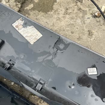 Shell Tuzla İstasyonunda Araç Yıkama Makinesi Rüzgarlık Parçasını Kırdı, Sorun Çözülmüyor