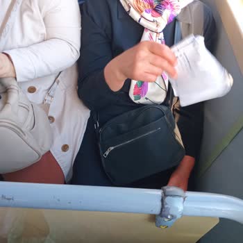 İETT Otobüsünde Bozuk Klima Nedeniyle Zor Anlar Yaşadım