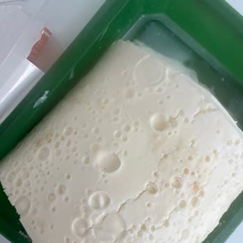 Bozuk Ve Tarihi Değiştirilmiş Kaymak Satışı