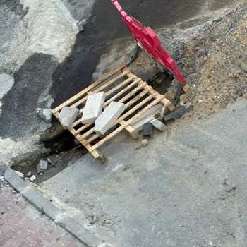 İnternet Kablosu Kazı Sonrası Koptu Çözüm Gecikiyor