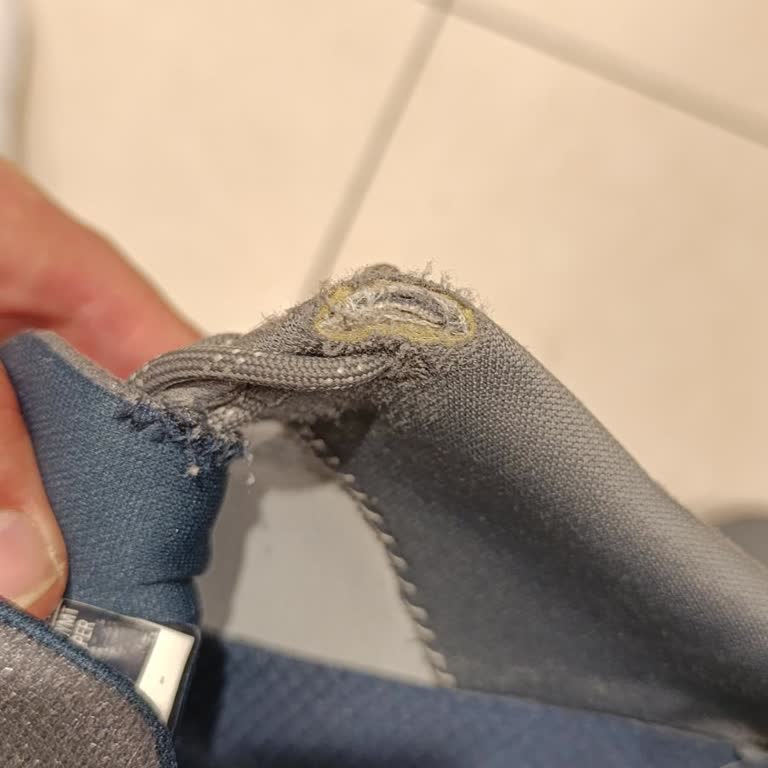Yeni Alınan Ayakkabının İç Astarı Kısa Sürede Yırtıldı