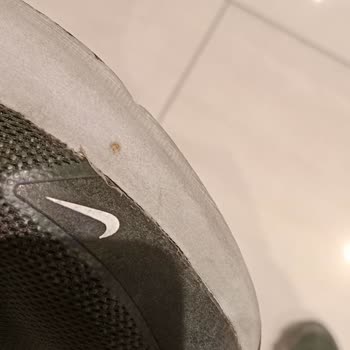 Aldığım Nike Ayakkabı Kısa Sürede Bozuldu, Değişim Reddedildi