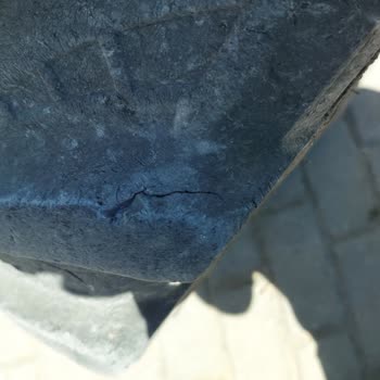 Sıfır Traktörün Lastikleri İki Yılda Çatladı Çözüm Bekliyorum