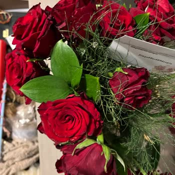 Anneler Günü İçin Sipariş Edilen Çiçekler Solmuş Ve Eski Geldi, Sorunum Çözülmedi