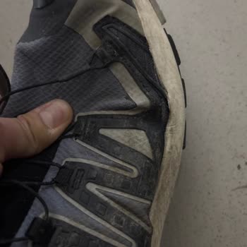 Kısa Sürede Yıpranan Ayakkabıya Garanti Reddi Ve İlgisizlik