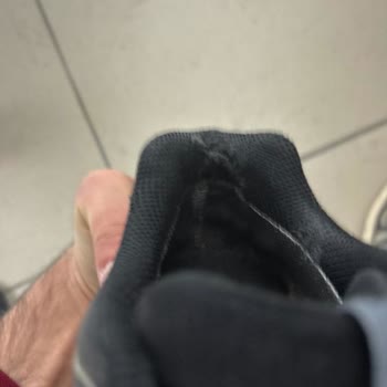 Kısa Sürede Yıpranan Ayakkabıya Garanti Reddi Ve İlgisizlik