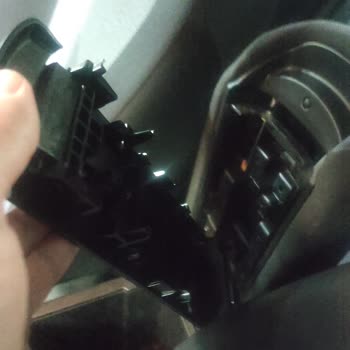 Europcar Kirli Ve Güvenli Olmayan Araç, İlgisiz Firma Yaklaşımı