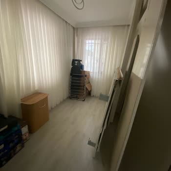 Gardırop Teslimatında Gecikme Ve Yetersiz Müşteri Hizmeti Mağduriyeti