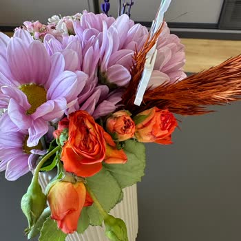 Özel Gün İçin Sipariş Edilen Solmuş Çiçek Ve Yetersiz Çözüm Süreci