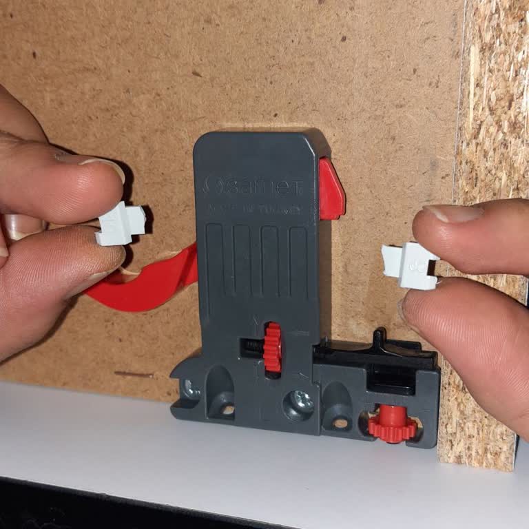 Frenli Çekmece Rayı Tırnaklarının Kırılması Ve Yedek Parça Sorunu