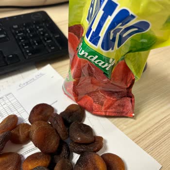 Taze Olması Gereken Kayısılar Çürük Çıktı!