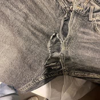 Aynı Anda Alınan Jean Modellerinde Kalite Farkı Ve Ürün Sorunu