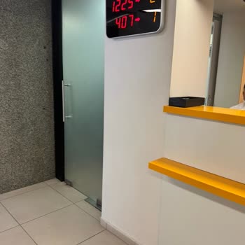 VakıfBank Cağaloğlu Şubesi'nde Tekrarlayan Nakit İşlemlerindeki Sorunlar Ve Personel Tutumu