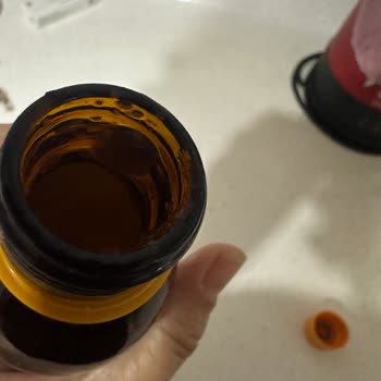 Argivit Focus Şişelerinde Tekrar Eden Kahverengi Partikül Sorunu