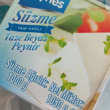 A101'den Alınan Süzme Peynirde Küf Ve Renk Değişimi Sorunu
