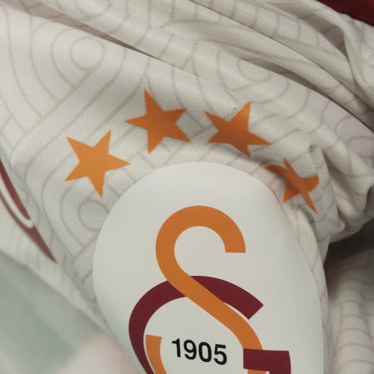 Siparişimde Eksik Yıldızlı Forma Gönderildi, Hediye Mahcup Etti