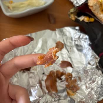 Haus DES Dönerde Çiğ Tavuk Dönerle Karşılaşmak Şok Edici Bir Deneyimdi