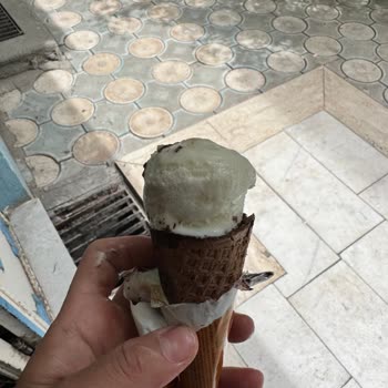 A101'den Alınan Dondurmanın Bayat Ve İçi Boş Çıkması