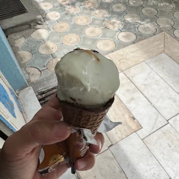 A101'den Alınan Dondurmanın Bayat Ve İçi Boş Çıkması