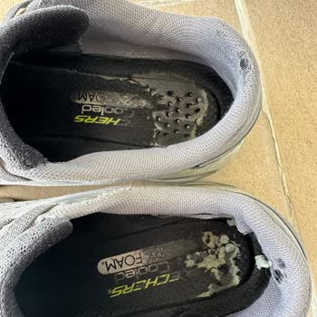 Skechers Ayakkabılarının Kısa Sürede Dağılması Hayal Kırıklığı Yarattı