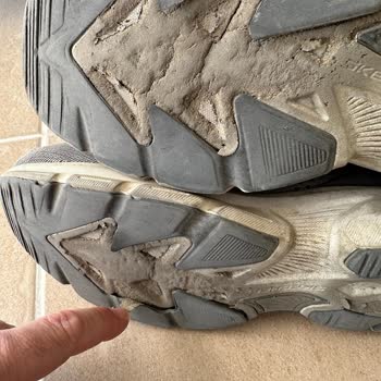 Skechers Ayakkabılarının Kısa Sürede Dağılması Hayal Kırıklığı Yarattı