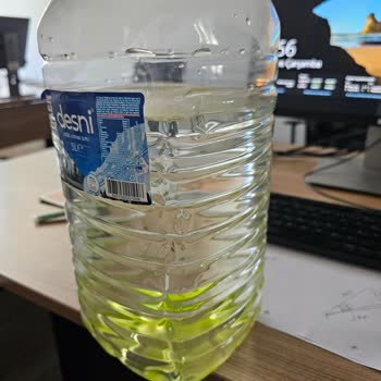 Aldığım 5 Lt Su Kısa Sürede Bozuldu Ve Şişede Yeşillikler Oluştu