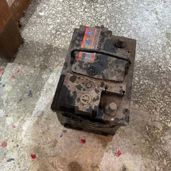 Hiçbir Uyarı Olmadan Akü Patladı, Can Ve Mal Güvenliğim Tehlikeye Girdi