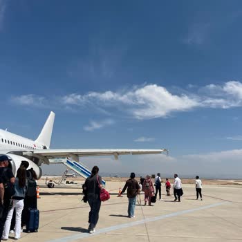 Ajet Uçuşunda Gerekçesiz Uzun Rötar Ve Yaşanan Mağduriyet