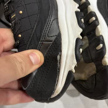 Aldığım Skechers Ayakkabı Kısa Sürede Açıldı Firma Sorumluluk Almadı