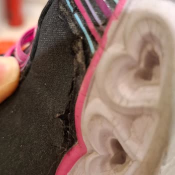Yeni Alınan Skechers Ayakkabının İki Haftada Parçalanması Ve Red Cevabı Mağduriyeti