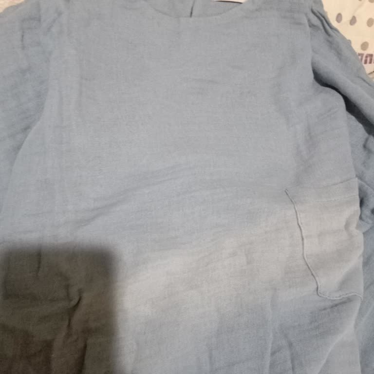 Moorbutik.com.tr Dolapta Yıllarca Kalmış Bir Takım Göndermiş