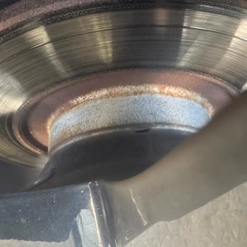 Peugeot 3008 Fren Disklerinde Paslanma Sorunu Ve Servis İlgisizliği