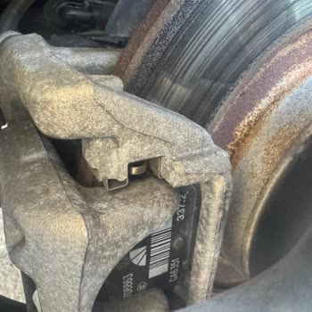 Peugeot 3008 Fren Disklerinde Paslanma Sorunu Ve Servis İlgisizliği