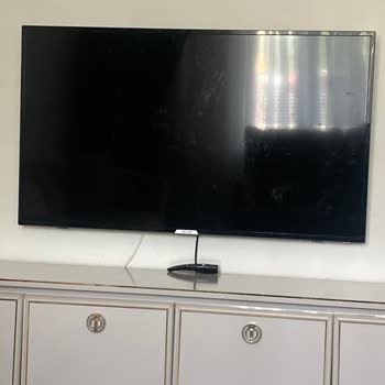 Aldığım Televizyonda Işık Bozukluğu Ve Ekran Sorunu, Marka Destek Vermiyor