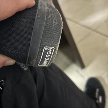 Kısa Sürede Açılan Ve Koku Yapan Ayakkabı Hayal Kırıklığı