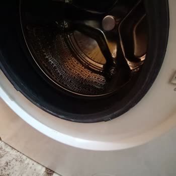 Garantisi Devam Eden Çamaşır Makinesinde Küf Sorunu Ve Servis Mağduriyeti