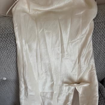 Yanlış Beden Ve Kalitesiz Elbise İçin İade Engeli