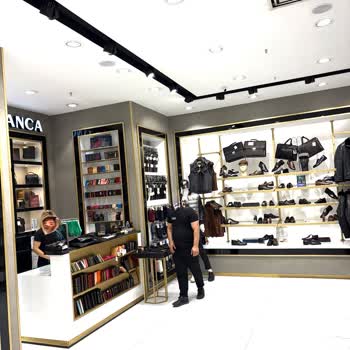 Satın Aldığım Ceketi Yarım Saatte İade Edemedim Mağdur Oldum