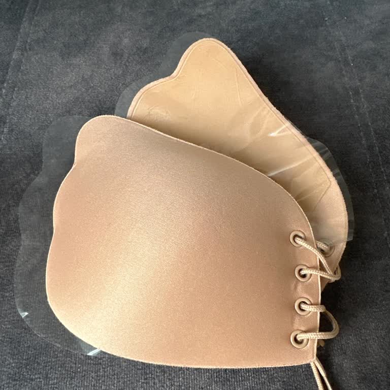 Penti Yapışkanlı Sütyen Hiç Yapışmıyor, Kullanılamaz Durumda