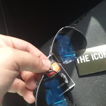 Ray-Ban Gözlüğüm Kısa Sürede Kırıldı, Mağaza Yardımcı Olmadı